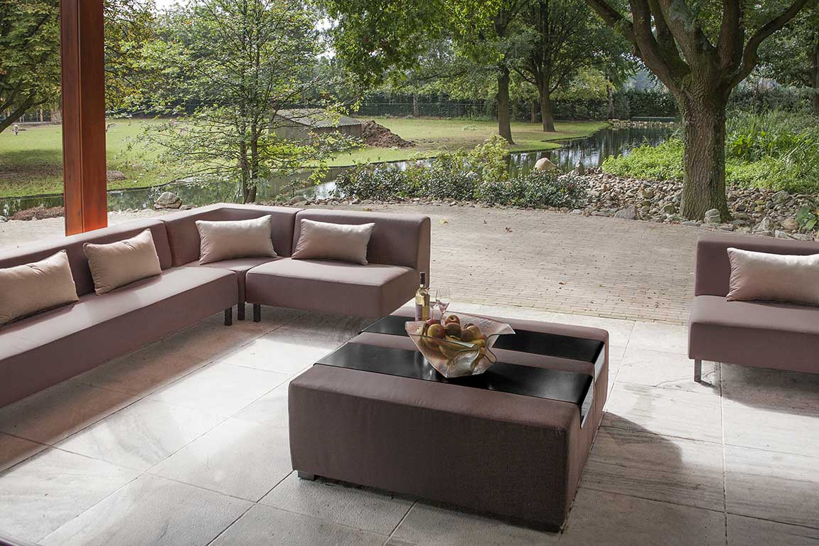 Life-Style Furniture - Bijzettafels & Serveplates 2022 02